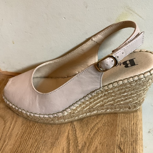 Browns Peep Toe - Picture 2 of 9